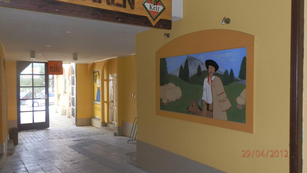 Penzion Marina Pri Slovenskej Restauracii Брезно Стая снимка