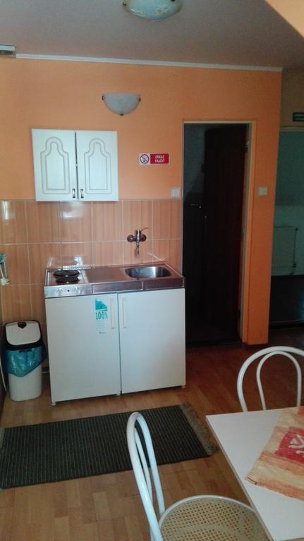 Penzion Marina Pri Slovenskej Restauracii Брезно Екстериор снимка